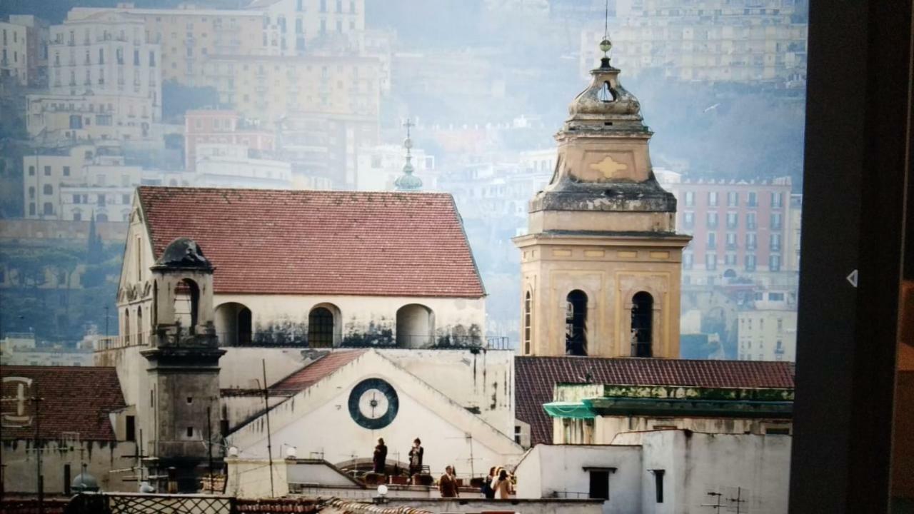 La Casa Sui Tetti Nápoles Exterior foto