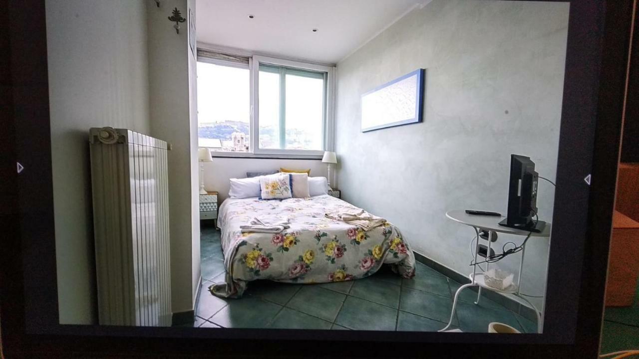 La Casa Sui Tetti Nápoles Exterior foto